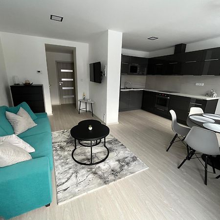 Apartman U Zamecke Zahrady Klásterec nad Ohrí Exterior foto
